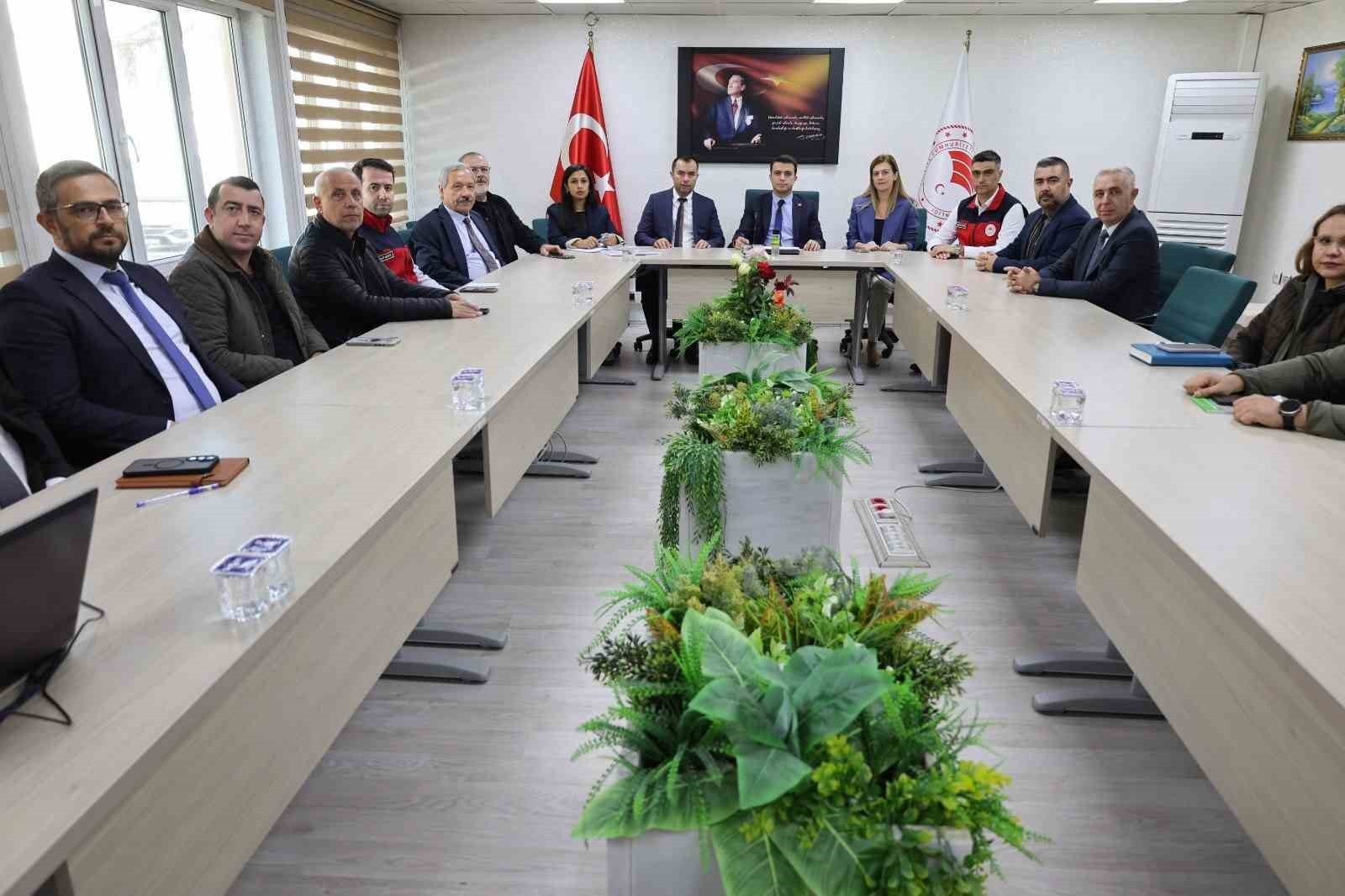 AFYONKARAHİSAR’DA KURAKLIK RİSKİ ALTINDAKİ EBER VE AKŞEHİR GÖLLERİNİ KORUMA EYLEM PLANINA YÖNELİK...