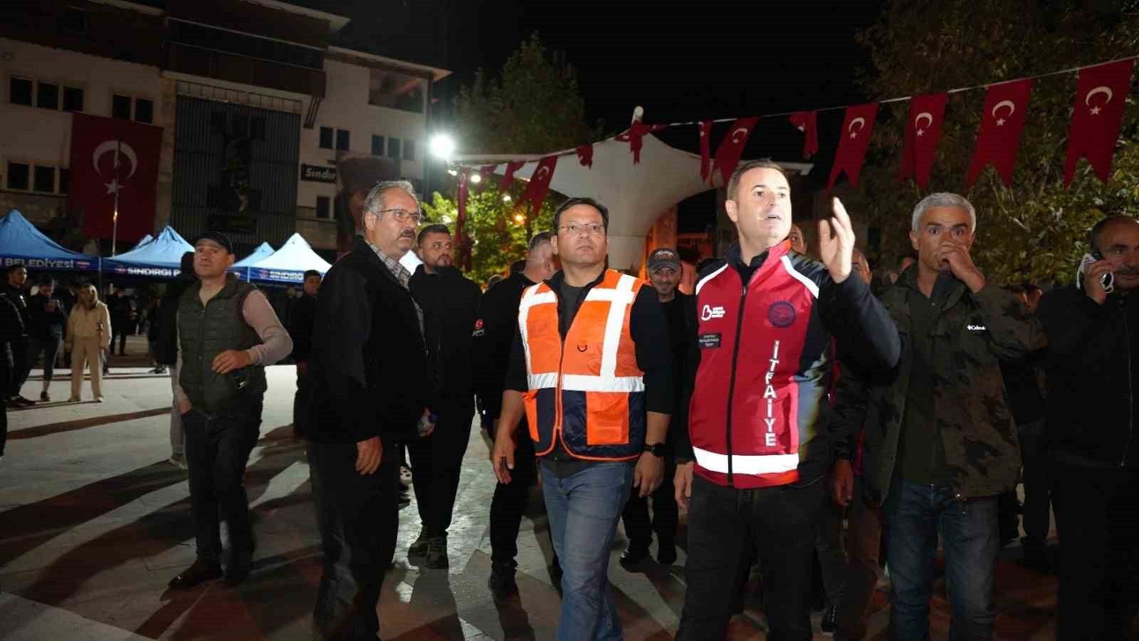 AHMET AKIN'DAN SINDIRGI'YA MORAL ZİYARETİ