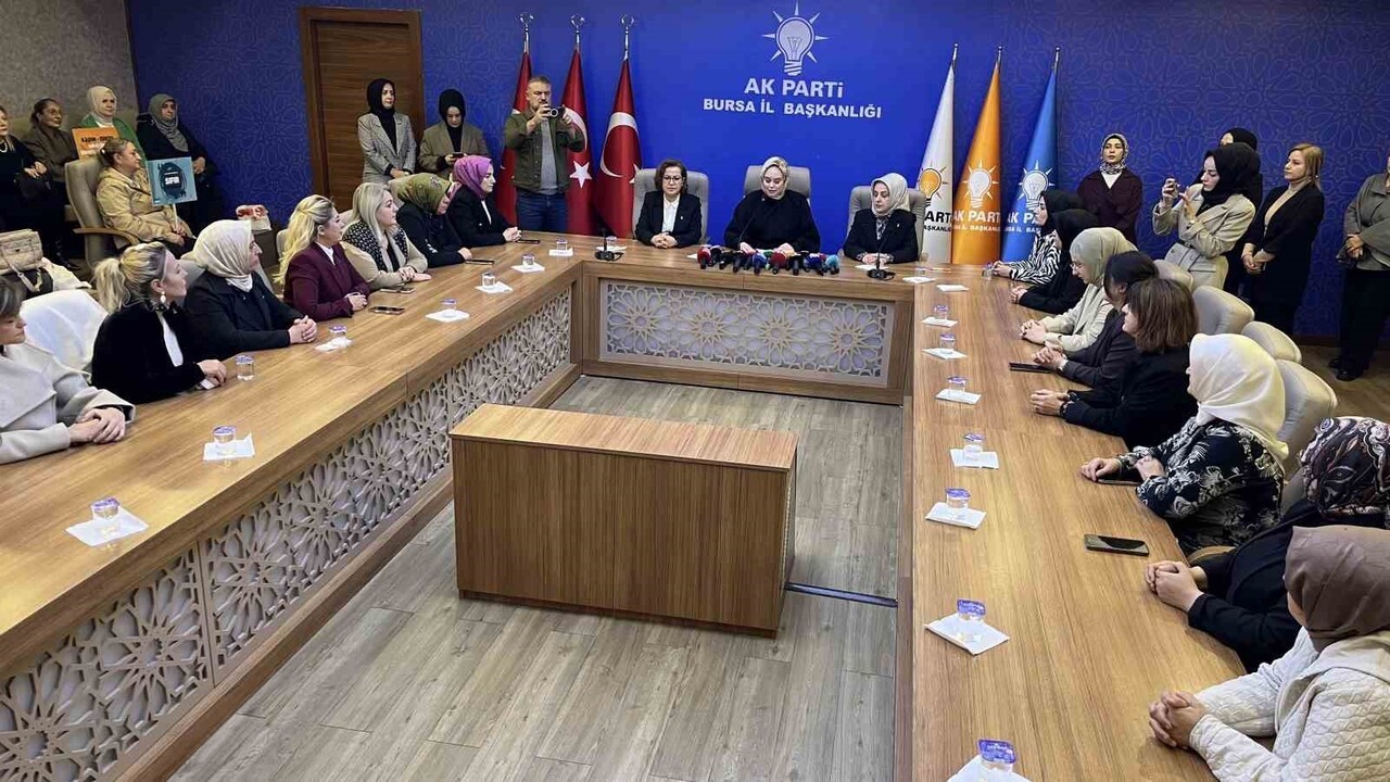 AK PARTİ BURSA İL BAŞKANLIĞI, '25 KASIM KADINA YÖNELİK ŞİDDETLE MÜCADELE GÜNÜ' ÇERÇEVESİNDE KADIN...
