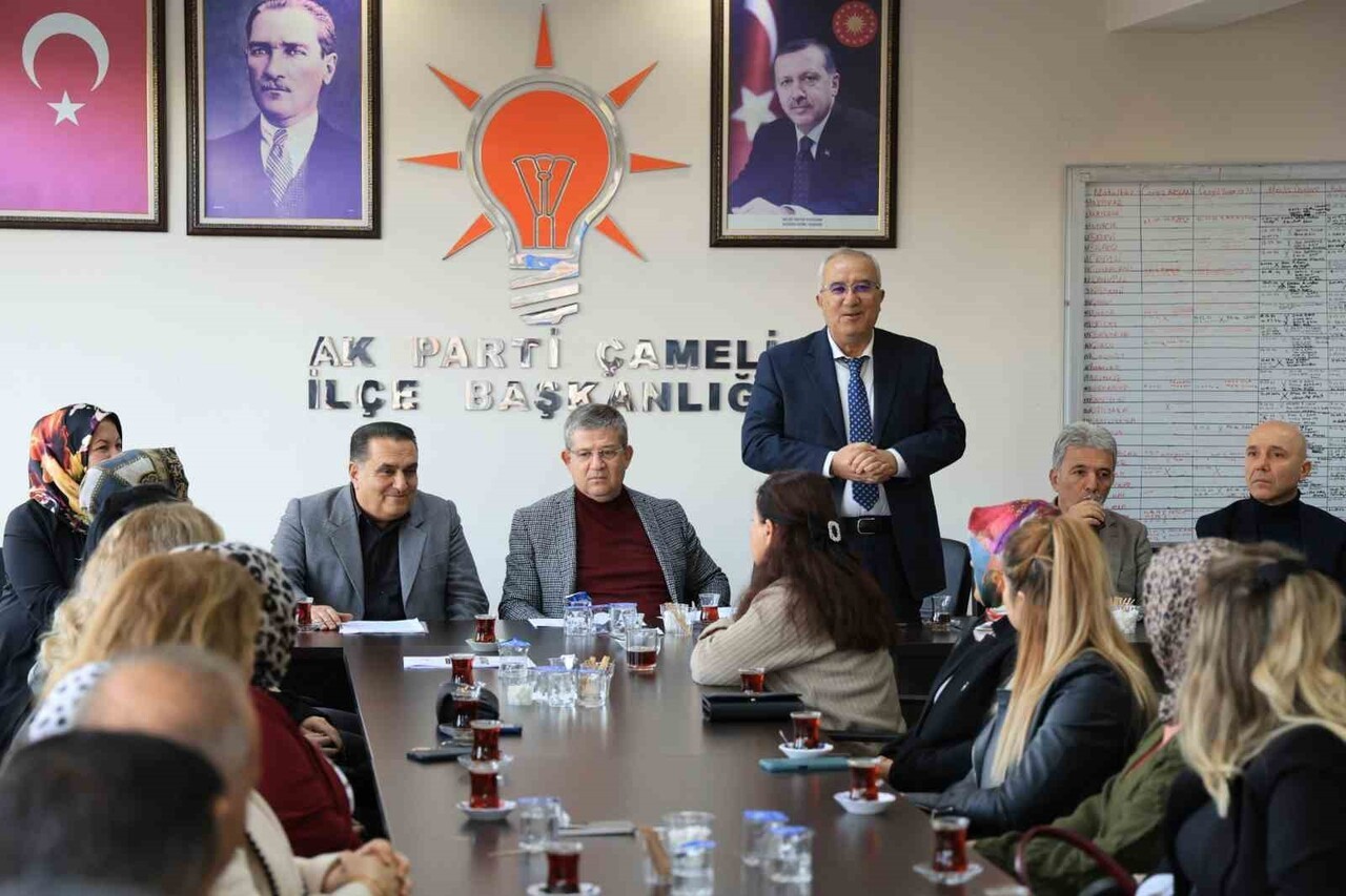 AK PARTİ ÇAMELİ İLÇE DANIŞMA MECLİSİ TOPLANTISI İL TEŞKİLATININ KATILIMIYLA GERÇEKLEŞTİ....