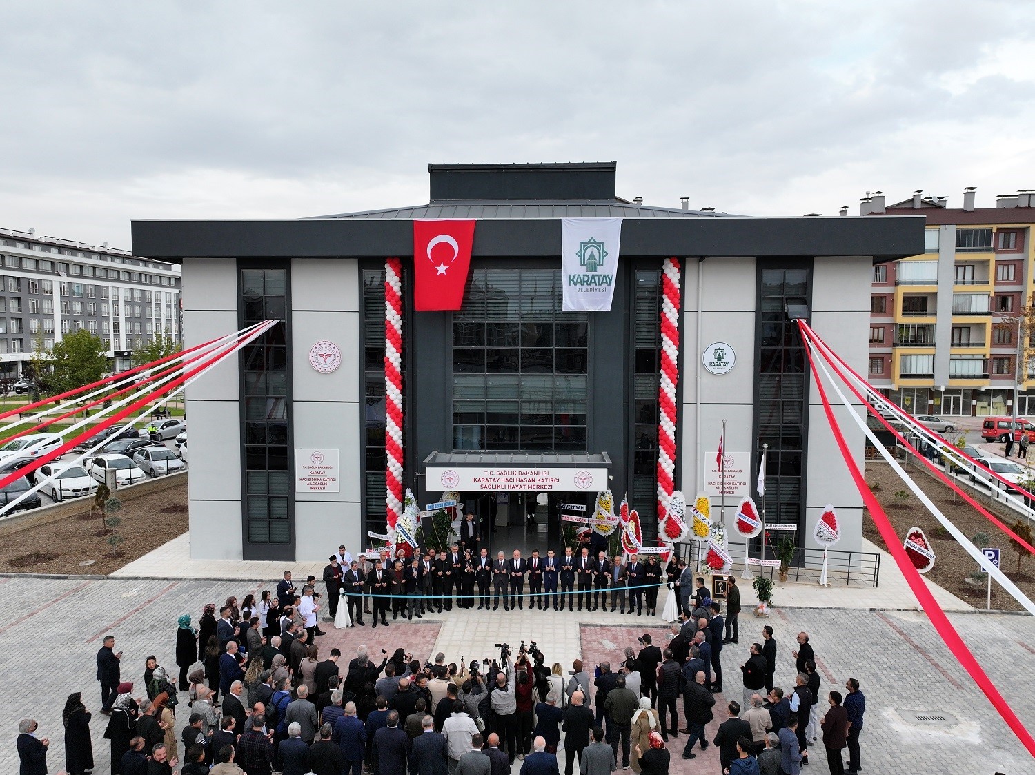 AKABE MAHALLESİ’NE KAZANDIRILAN KARATAY HACI SIDDIKA KATIRCI AİLE SAĞLIĞI MERKEZİ VE HACI HASAN...