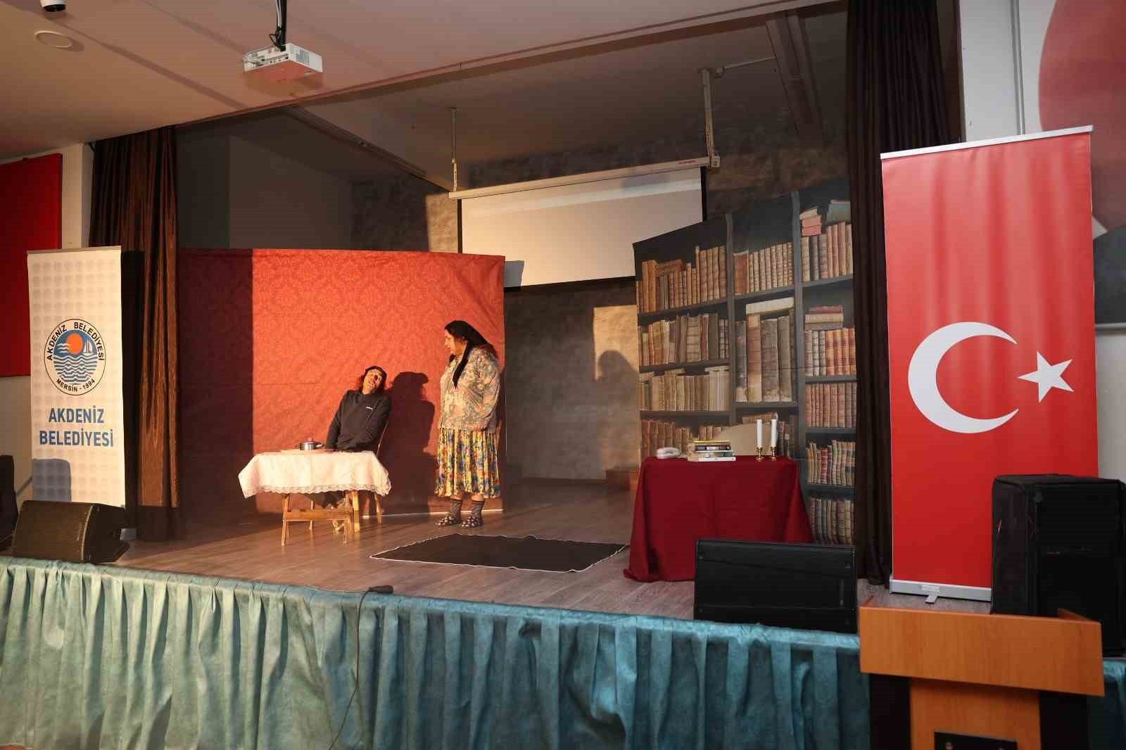 AKDENİZ BELEDİYESİ KÜLTÜR VE SOSYAL İŞLER MÜDÜRLÜĞÜ TARAFINDAN ORGANİZE EDİLEN 'PEMBE ASLINDA...