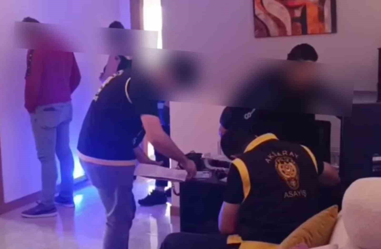 AKSARAY’DA GÜZELLİK MERKEZİ VE MASAJ SALONLARINA YAPILAN FUHUŞ OPERASYONUNDA 3 KİŞİ...