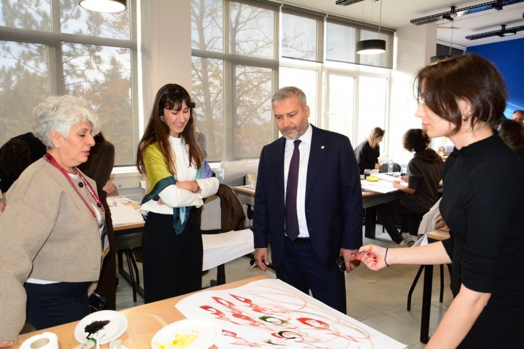 ANADOLU ÜNİVERSİTESİ REKTÖRÜ PROF. DR. YUSUF ADIGÜZEL, 17. ULUSLARARASI ANADOLU KALİGRAFİ VE...