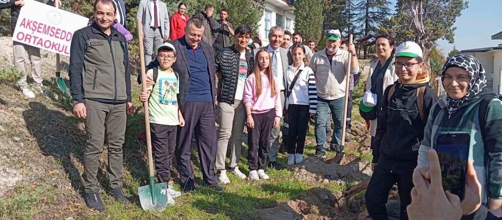 ANKARA BEYPAZARI'NDA 11 KASIM MİLLİ AĞAÇLANDIRMA GÜNÜ ÜZERİNE BEYPAZARI ORMAN İŞLETME MÜDÜRLÜĞÜ...