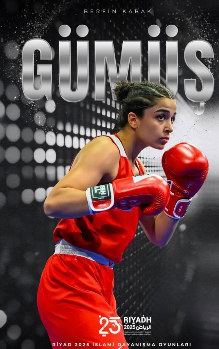 ANTALYA'NIN YETİŞTİRDİĞİ BAŞARILI BOKSÖR BERFİN KABAK, 3-11 KASIM TARİHLERİ ARASINDA SUUDİ...