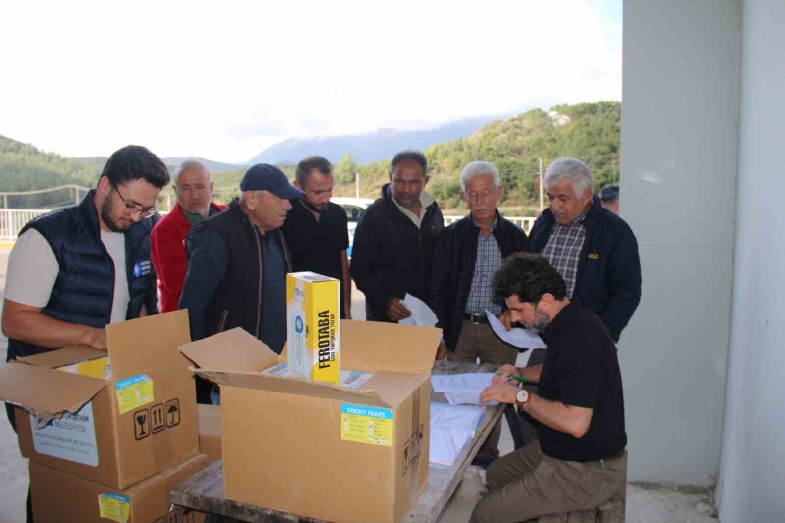 ANTALYA BÜYÜKŞEHİR BELEDİYESİ, ÖRTÜ ALTI ÜRETİMDE BİTKİ ZARARLILARIYLA MÜCADELE VE ORGANİK TARIMI...