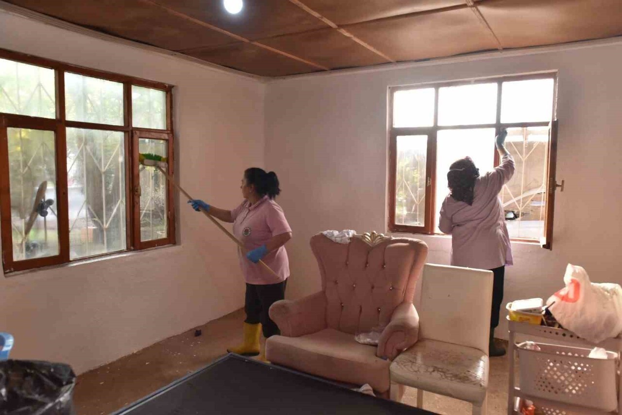 ANTALYA’NIN KEPEZ İLÇESİ GAZİ MAHALLESİ 6551 SOKAK’TA, EŞİ VE ÜÇ ÇOCUĞUYLA BİR GECEKONDUDA YAŞAYAN...