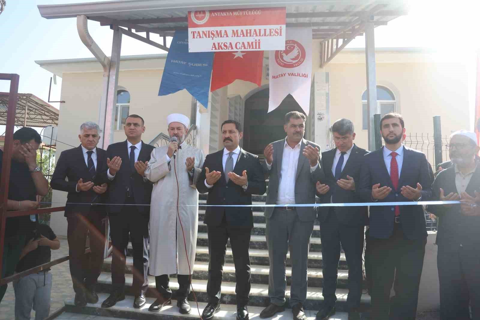 ASRIN FELAKETİNDE 384 CAMİNİN KULLANILAMAZ HALE GELDİĞİ HATAY’DA, DEPREM SONRASI İNŞA EDİLEN...