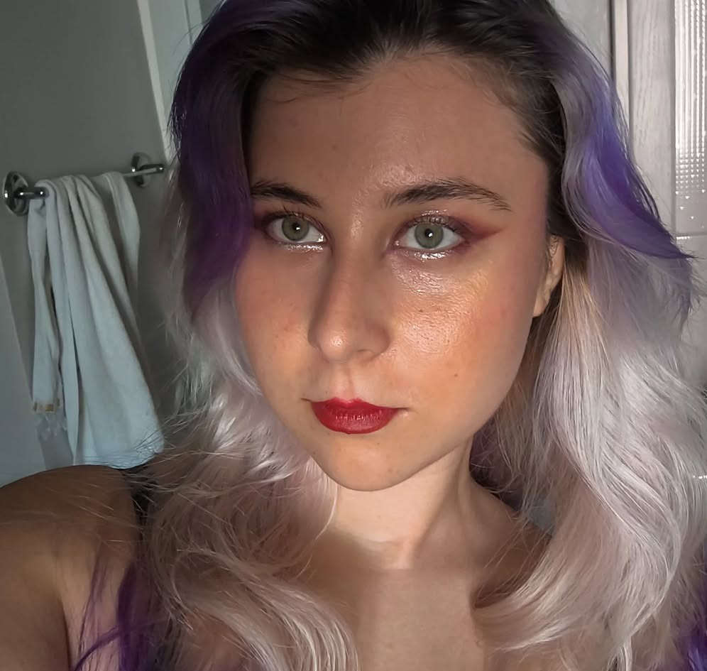 AYDIN'IN EFELER İLÇESİNDE ÜNİVERSİTE ÖĞRENCİSİ GENÇ KIZ ARKADAŞININ EVİNDE ÖLÜ OLARAK...