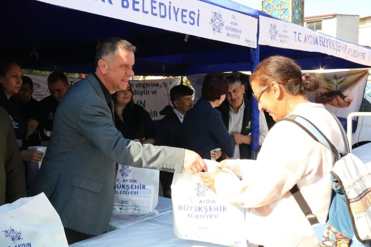AYDIN'IN YENİPAZAR İLÇESİNDE ATA TOHUMUNDAN ÜRETİLEN KIŞLIK SEBZE FİDELERİNE VATANDAŞLAR YOĞUN...