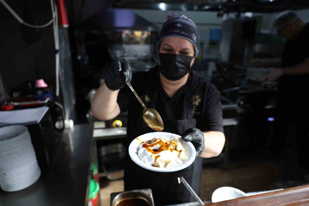 AYDIN BÜYÜKŞEHİR BELEDİYESİ TARAFINDAN VATANDAŞLARLA BULUŞTURULAN HAVUZ KAFE, HİJYEN VE KALİTE...