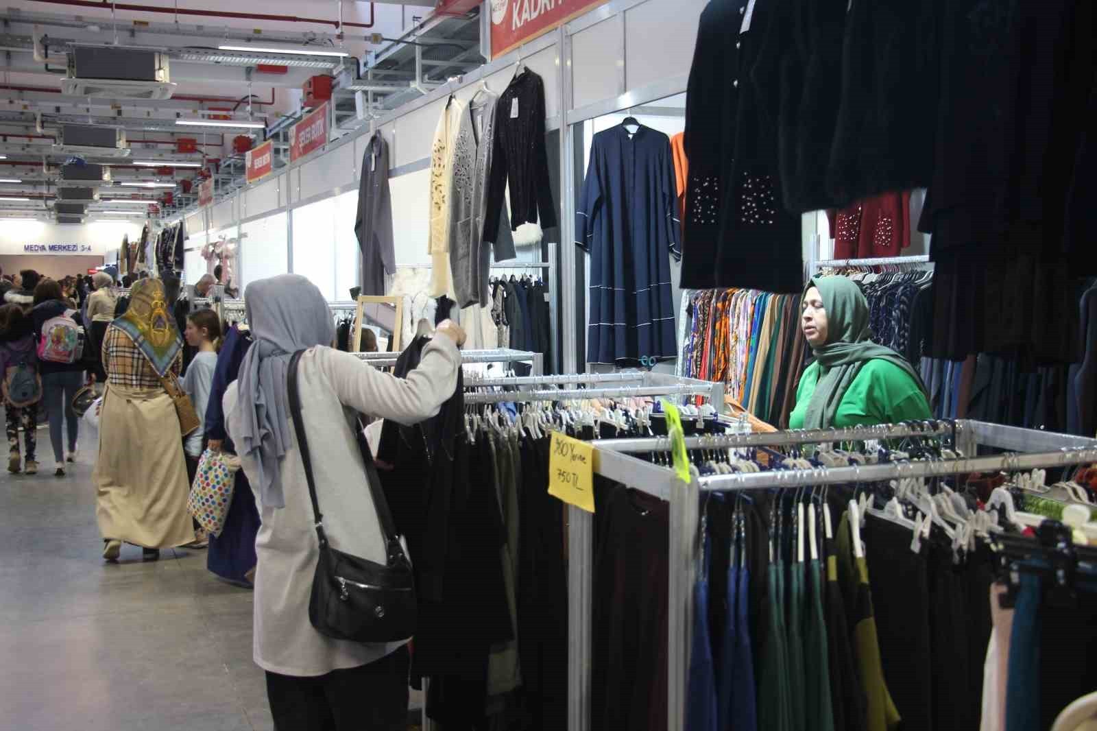 AYDIN’DA 11 KASIM SALI GÜNÜ KAPILARINI AÇAN VE TESETTÜR GİYİM BAŞTA OLMAK ÜZERE FARKLI ŞEHİRLERDEN...