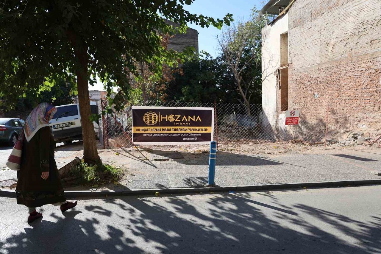 AYDIN MERKEZ EFELER İLÇESİ VEYSİPAŞA MAHALLESİ’NE YAPILACAĞI İDDİA EDİLEN KİLİSE BİNASI MAHALLE...