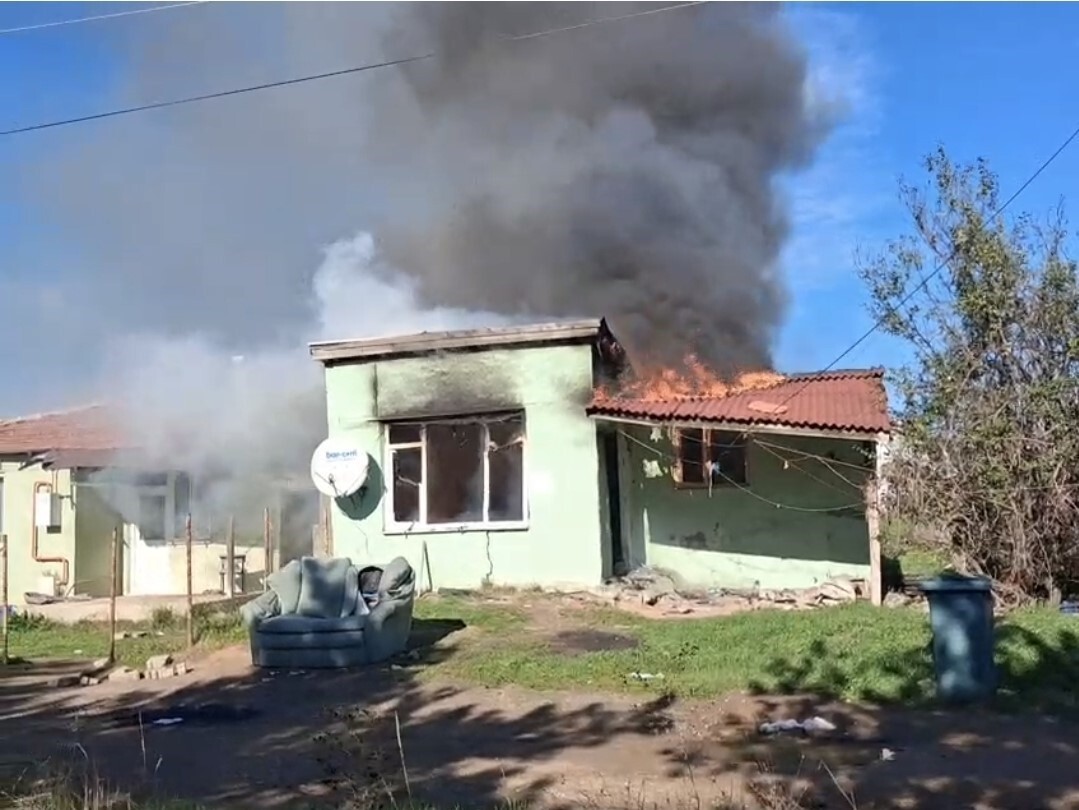 BABAESKİ’DE TEK KATLI EVDE YANGIN