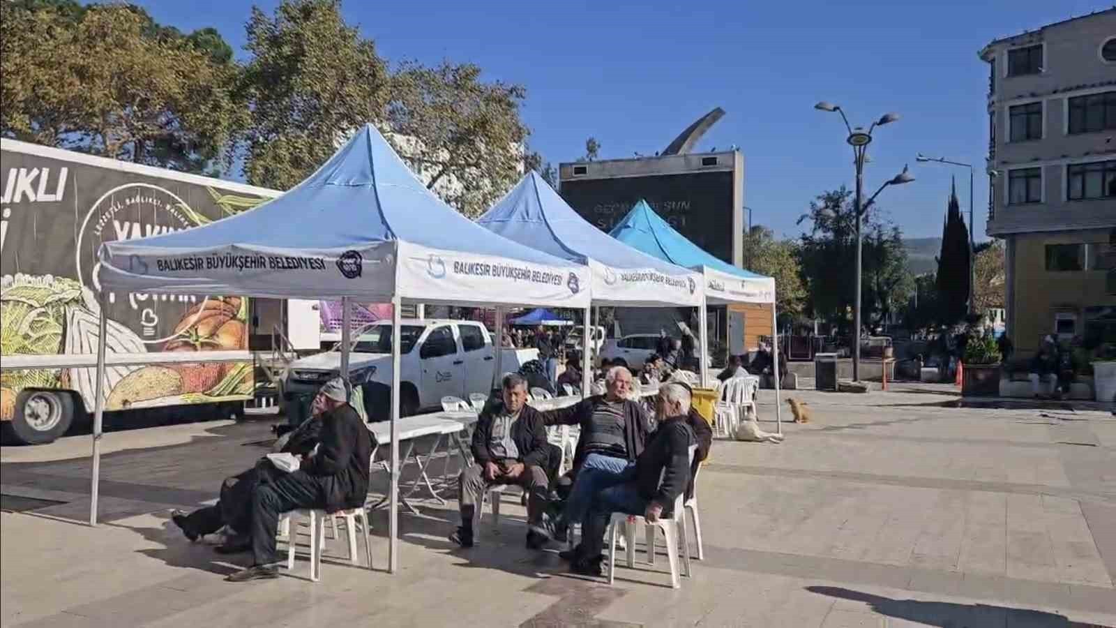 BALIKESİR'İN SINDIRGI İLÇESİNDE 4.0 VE 4.4 BÜYÜKLÜĞÜNDE DEPREMLER MEYDANA GELDİ.