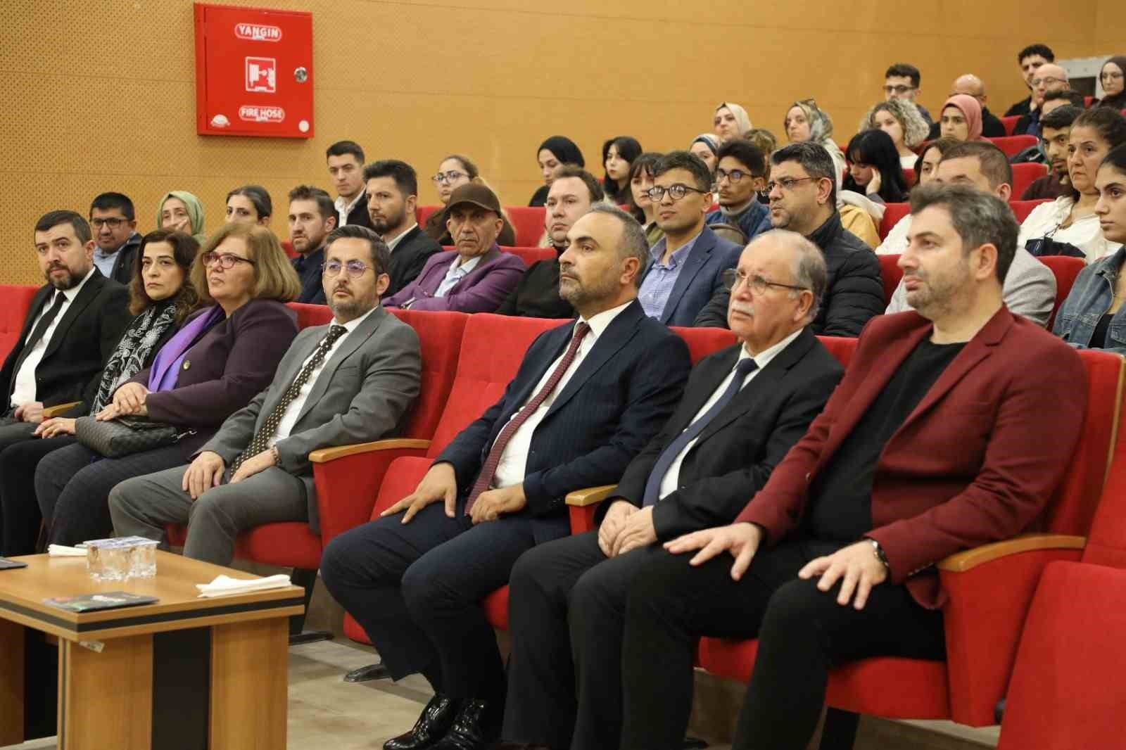 BARÜ’DE "MALAZGİRT’İ YENİDEN KEŞFETMEK" KONFERANSI DÜZENLENDİ