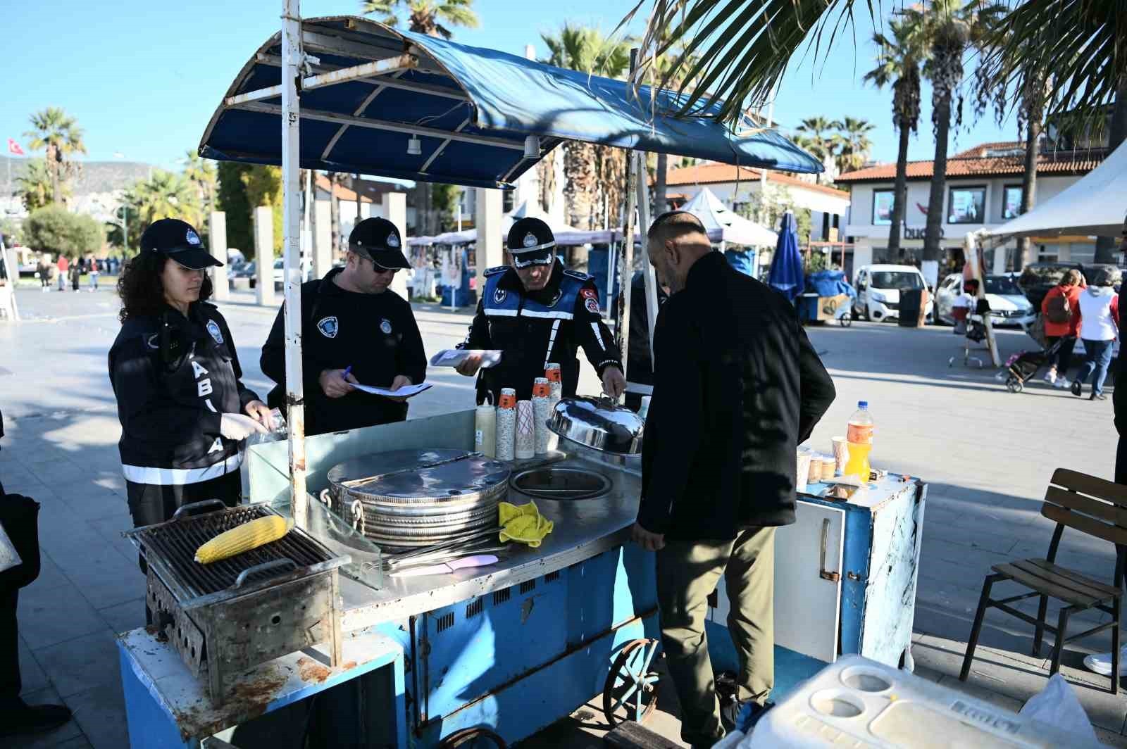 BAŞKAN ÖMER GÜNEL'DEN SOKAK LEZZETLERİNE SIKI TAKİP