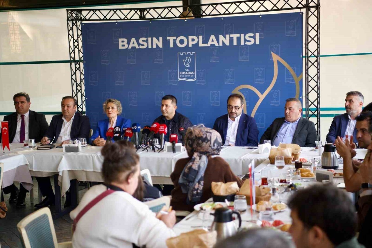 BAŞKAN ÖMER GÜNEL AYDIN BÜYÜKŞEHİR BELEDİYESİ'NİN BÜTÇESİNDE KUŞADASI'NA TURİZM YATIRIMI İÇİN PAY...