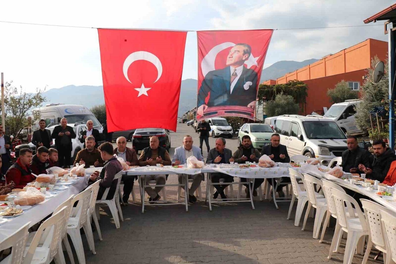 BAŞKAN ÖZEL: "SİZ GÜÇLÜ OLURSANIZ BOZDOĞAN DA GÜÇLÜ OLUR"