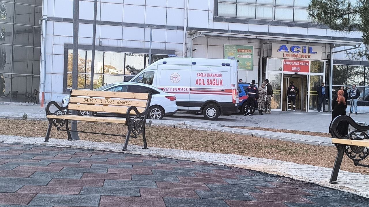 BATMAN'IN GERCÜŞ İLÇESİNDE İLÇESİNDE TARLADA, TRAKTÖRÜN ÇARPTIĞI 9 YAŞINDAKİ ÇOCUK HAYATINI...