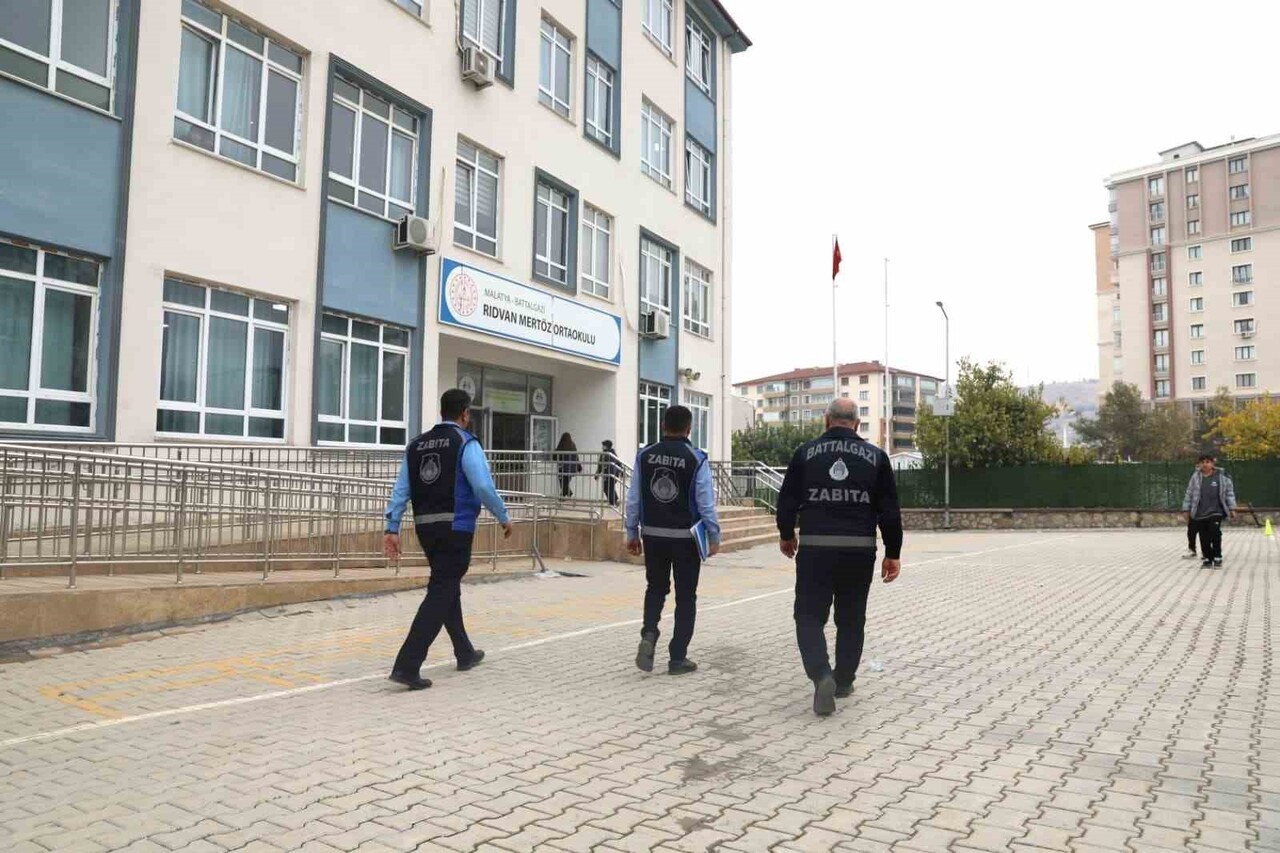 BATTALGAZİ BELEDİYESİ, ALTYAPIDAN TEMİZLİK ÇALIŞMALARINA, KÜLTÜREL ETKİNLİKLERDEN EĞİTİM...