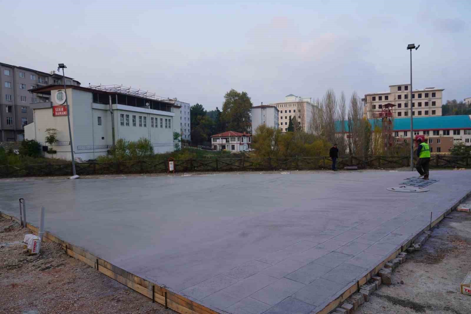 BİLECİK’TE ATIL ALANLAR MODERN SOSYAL ALANLARA DÖNÜŞÜYOR