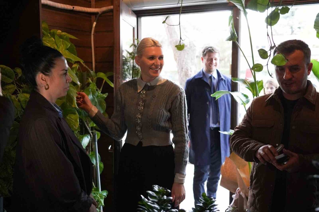 BİLECİK’TE SANAT SOKAĞI YILBAŞI ÇARŞISI İÇİN HAZIRLIKLAR BAŞLADI