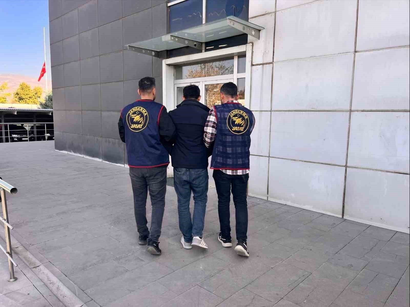 BİNGÖL’DE 9 YIL 10 AY KESİNLEŞMİŞ HAPİS CEZASI BULUNAN ŞAHIS YAKALANDI