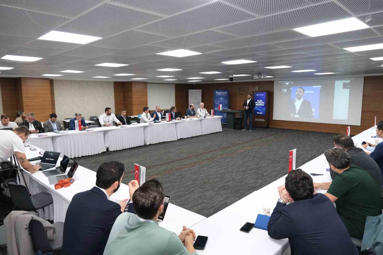 BİRUNİ ÜNİVERSİTESİ TIP FAKÜLTESİ HASTANESİ’NDE DÜZENLENEN “İSTANBUL PENİLE PROSTHESİS WORKSHOP”...