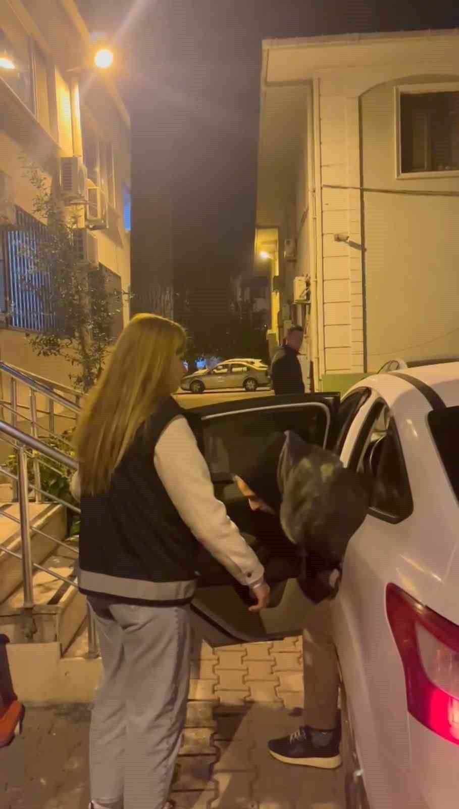 BURSA'NIN İZNİK İLÇESİNDE BEYAZ EŞYA ANA BAYİSİ KADIN İŞLETMECİ, ÇOK SAYIDA MÜŞTERİSİNİN KİMLİK...