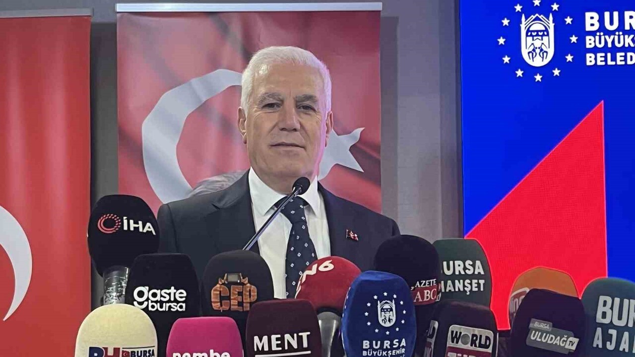 BURSA BÜYÜKŞEHİR BELEDİYE BAŞKANI MUSTAFA BOZBEY, AYLIK DEĞERLENDİRME TOPLANTISINDA KENTİN TURİZM...