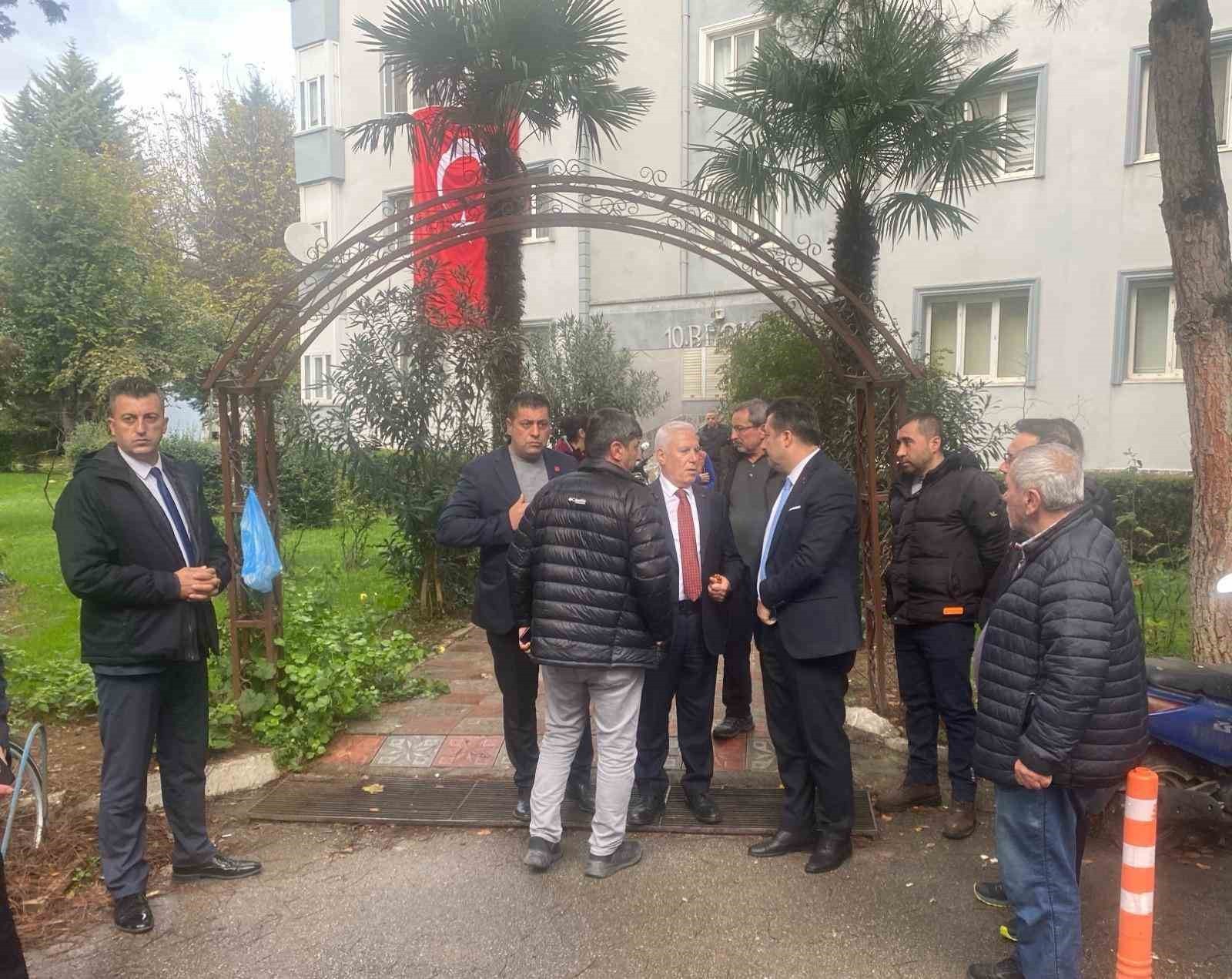 BURSA BÜYÜKŞEHİR BELEDİYE BAŞKANI MUSTAFA BOZBEY, GÜRCİSTAN'DAKİ UÇAK KAZASINDA ŞEHİT OLAN 20...