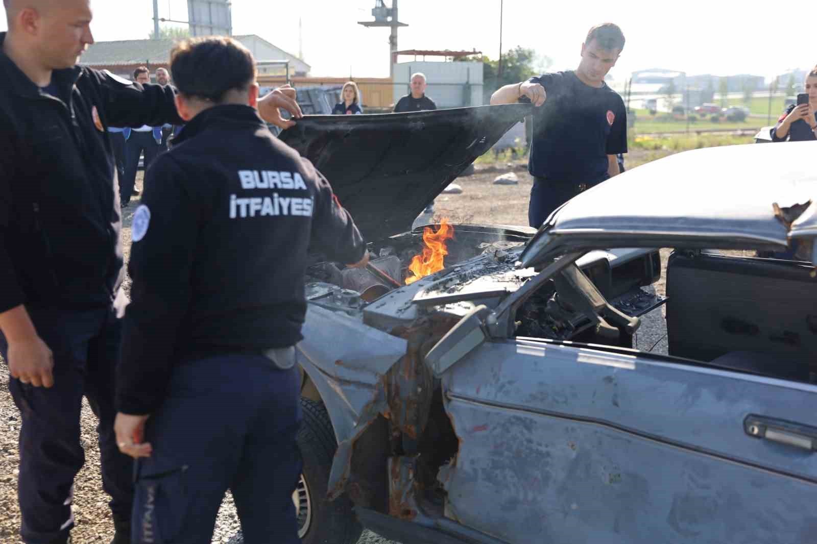 BURSA BÜYÜKŞEHİR BELEDİYESİ İŞTİRAKİ BURULAŞ VE İTFAİYE DAİRE BAŞKANLIĞI İŞ BİRLİĞİYLE DÜZENLENEN...