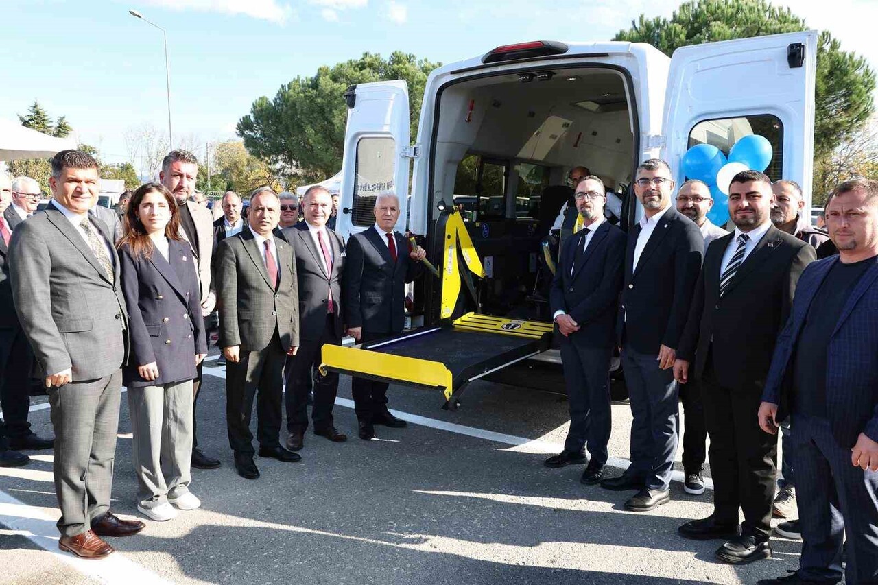 BURSA BÜYÜKŞEHİR BELEDİYESİ, KENTİN HER NOKTASINA DAHA HIZLI, EKONOMİK VE KESİNTİSİZ HİZMET SUNMA...