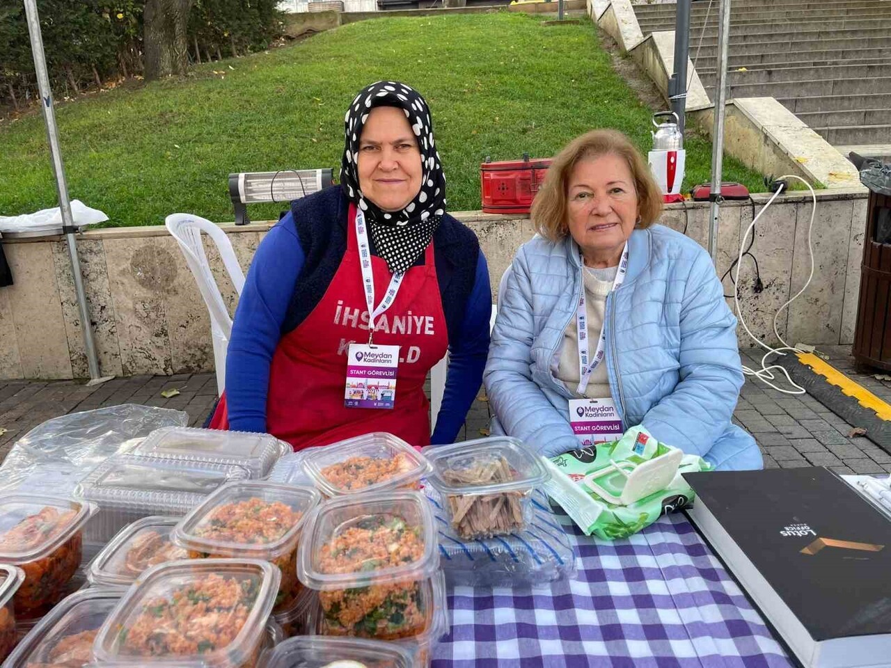 BURSA BÜYÜKŞEHİR BELEDİYESİ’NİN ‘MEYDAN KADINLARIN’ SLOGANIYLA YÜRÜTTÜĞÜ DAYANIŞMA PAZARI BİR KEZ...