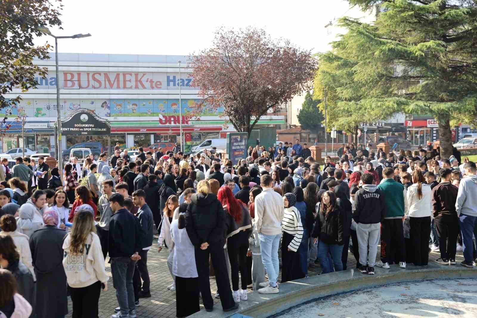 BURSA BÜYÜKŞEHİR BELEDİYESİ, OLASI AFET VE ACİL DURUMLARA KARŞI HAZIRLIKLI OLMAK AMACIYLA HÜRRİYET...