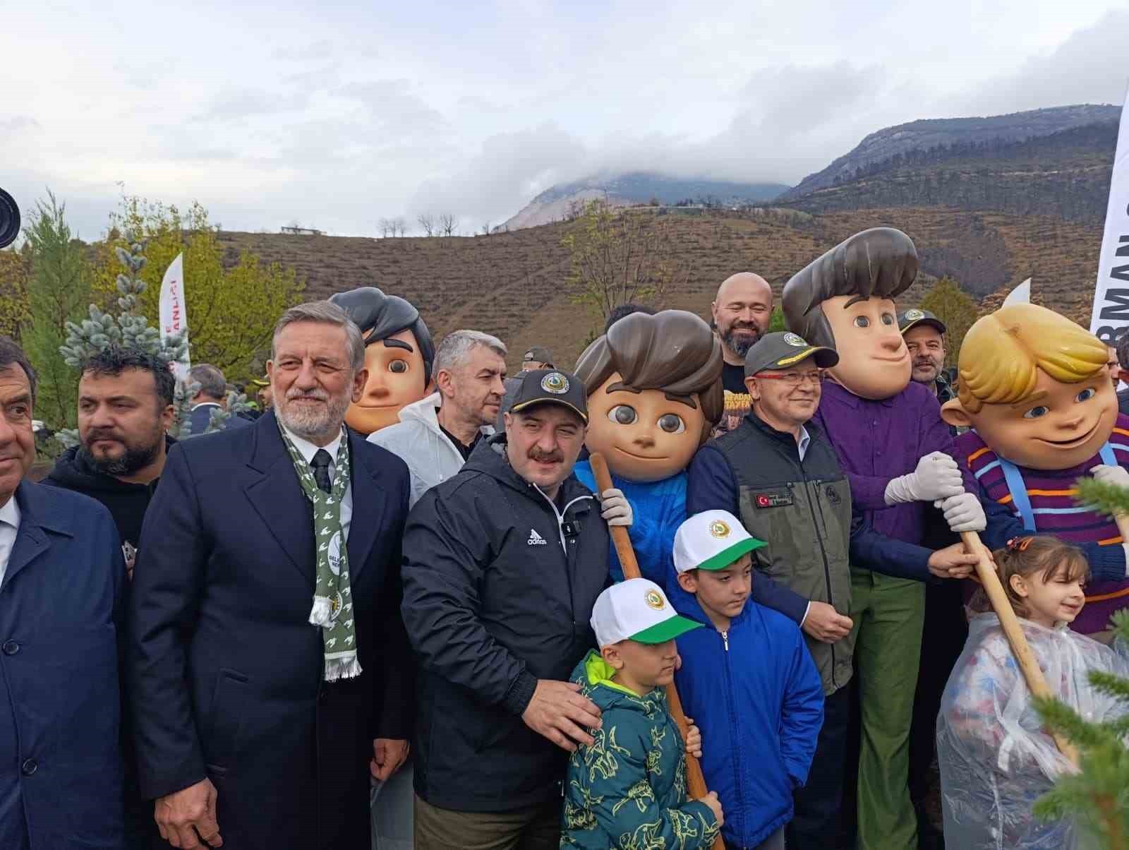 BURSA’DA GEÇTİĞİMİZ YAZ MEYDANA GELEN ORMAN YANGININDA ZARAR GÖREN ALANLAR YENİDEN...