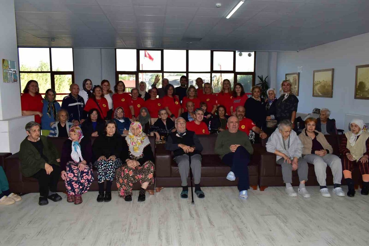 BURSA’NIN MUDANYA İLÇESİNDE BULUNAN KALAMIŞ HUZUREVİ, YILBAŞI ÖNCESİNDE GÖNÜLLERE DOKUNAN ÖZEL BİR...