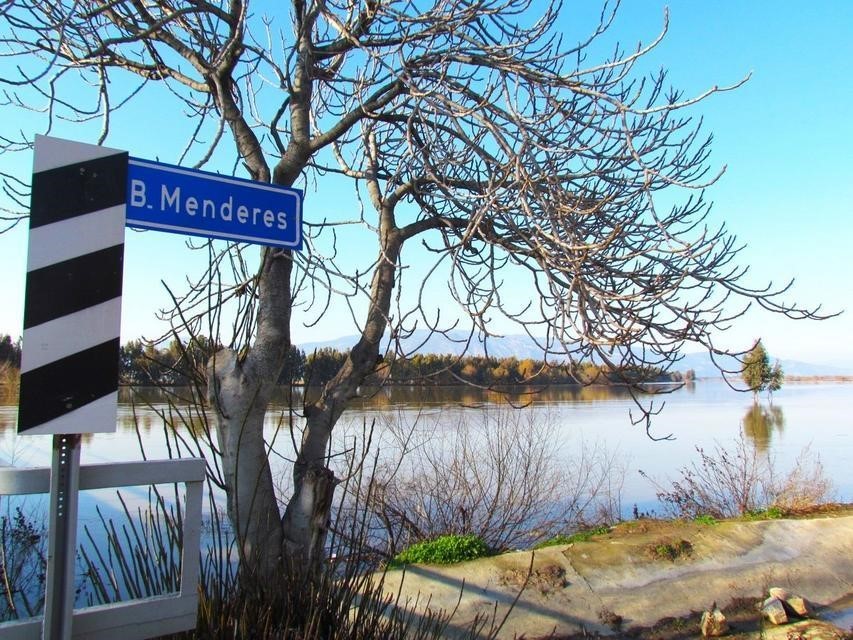 BÜYÜK MENDERES HAVZASINDA KURAKLIK ALARMI