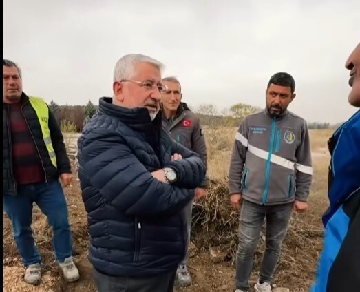 ÇALIŞMALARI İNCELEYEN BELEDİYE BAŞKANI HALİL İBRAHİM AŞGIN,  "ŞEHRİMİZİ SUSUZ BIRAKMAMAK ADINA...