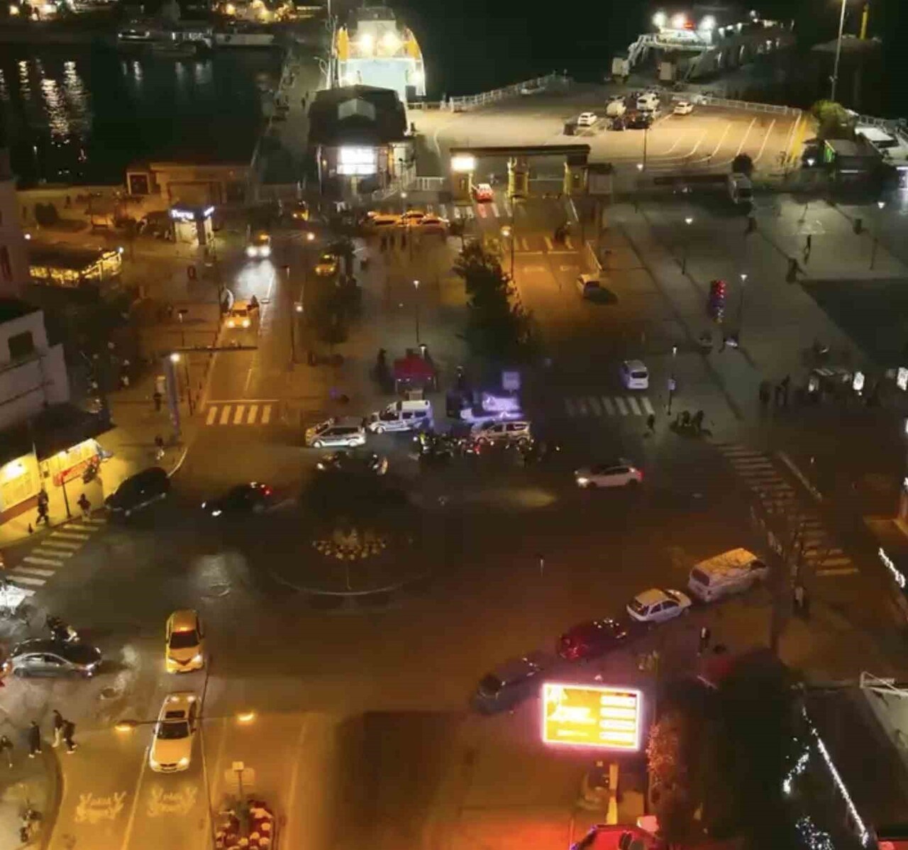 ÇANAKKALE’DE EMNİYET EKİPLERİNCE GERÇEKLEŞTİRİLEN DENETİMLER SIRASINDA ALKOLLÜ ŞEKİLDE ÇEVRE...