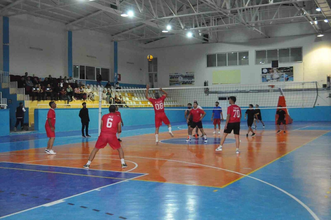 CEYLANPINAR’DA 19 TAKIMIN KATILDIĞI TURNUVANIN ŞAMPİYONU BELLİ OLDU