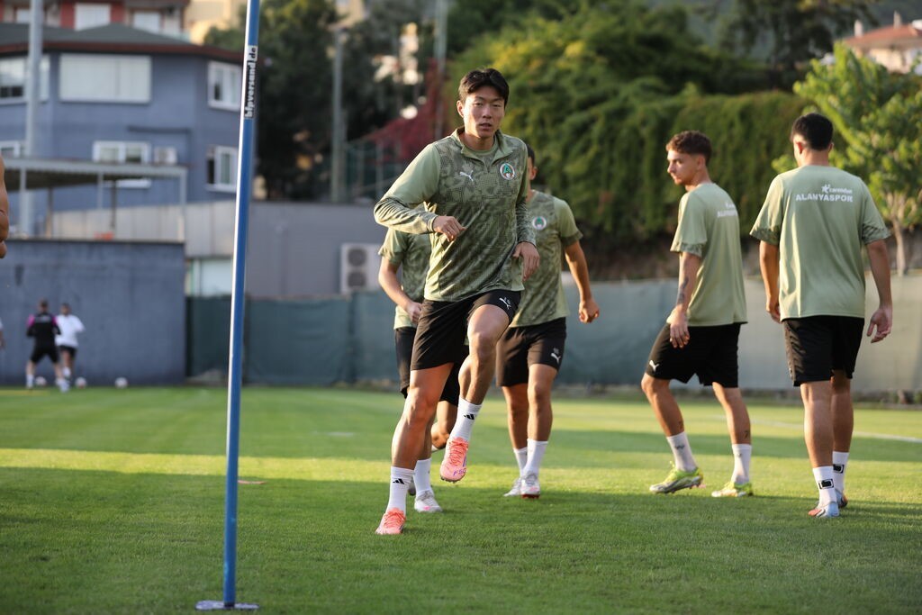 CORENDON ALANYASPOR TRENDYOL SÜPER LİG’İN 12’İNCİ HAFTASINDA DEPLASMANDA OYNAYACAĞI TRABZONSPOR...