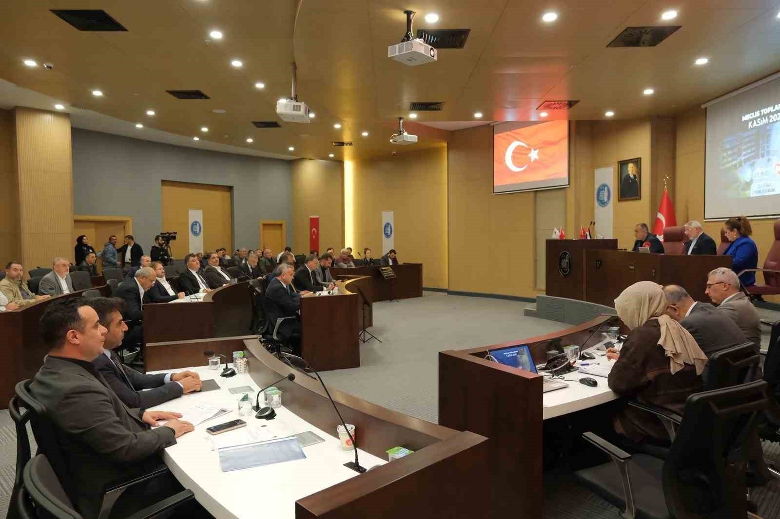 ÇORUM’DA SIK SIK TARTIŞMALARIN YAŞANDIĞI SEMT PAZARLARIYLA İLGİLİ KASIM AYI BELEDİYE MECLİS...