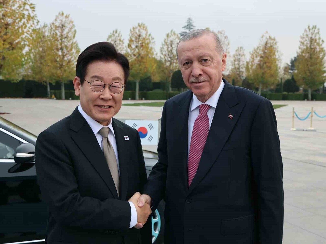 CUMHURBAŞKANI RECEP TAYYİP ERDOĞAN, ANKARA'YA RESMİ ZİYARETTE BULUNAN GÜNEY KORE DEVLET BAŞKANI...