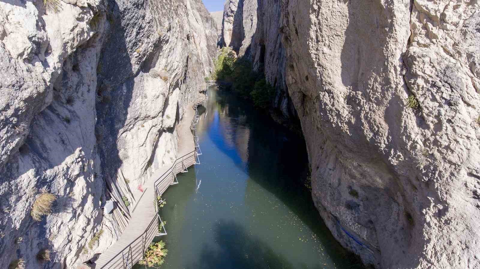 DARENDE 'NİN SU SORUNUNA KALICI ÇÖZÜM