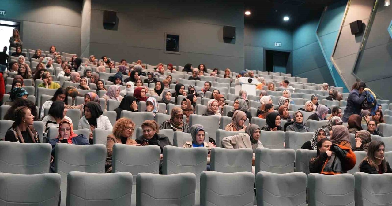 DİYARBAKIR BÜYÜKŞEHİR BELEDİYESİ, 25 KASIM KADINA YÖNELİK ŞİDDETE KARŞI ULUSLARARASI MÜCADELE GÜNÜ...