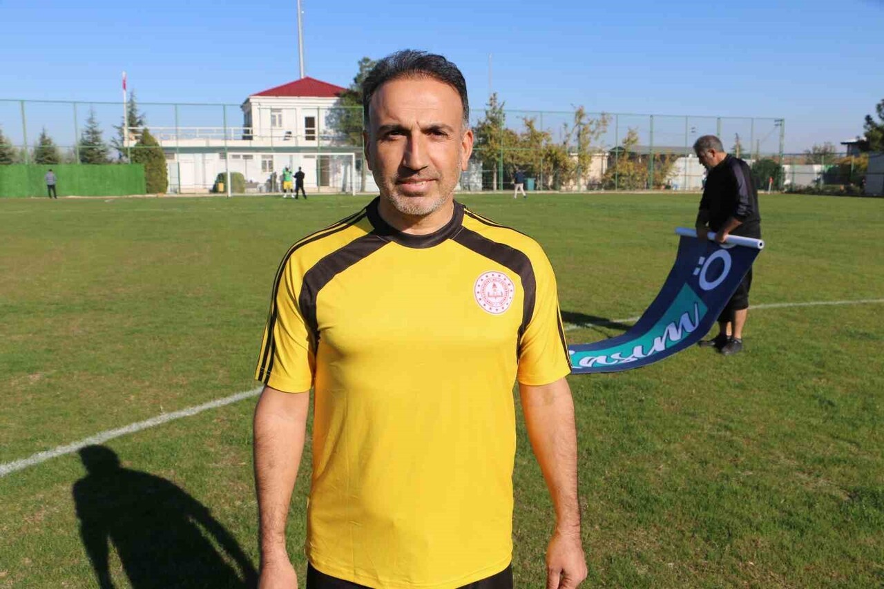 DİYARBAKIR SPOR LİSESİ OKUL MÜDÜRÜ ÇERKEZ SELİMOĞLU