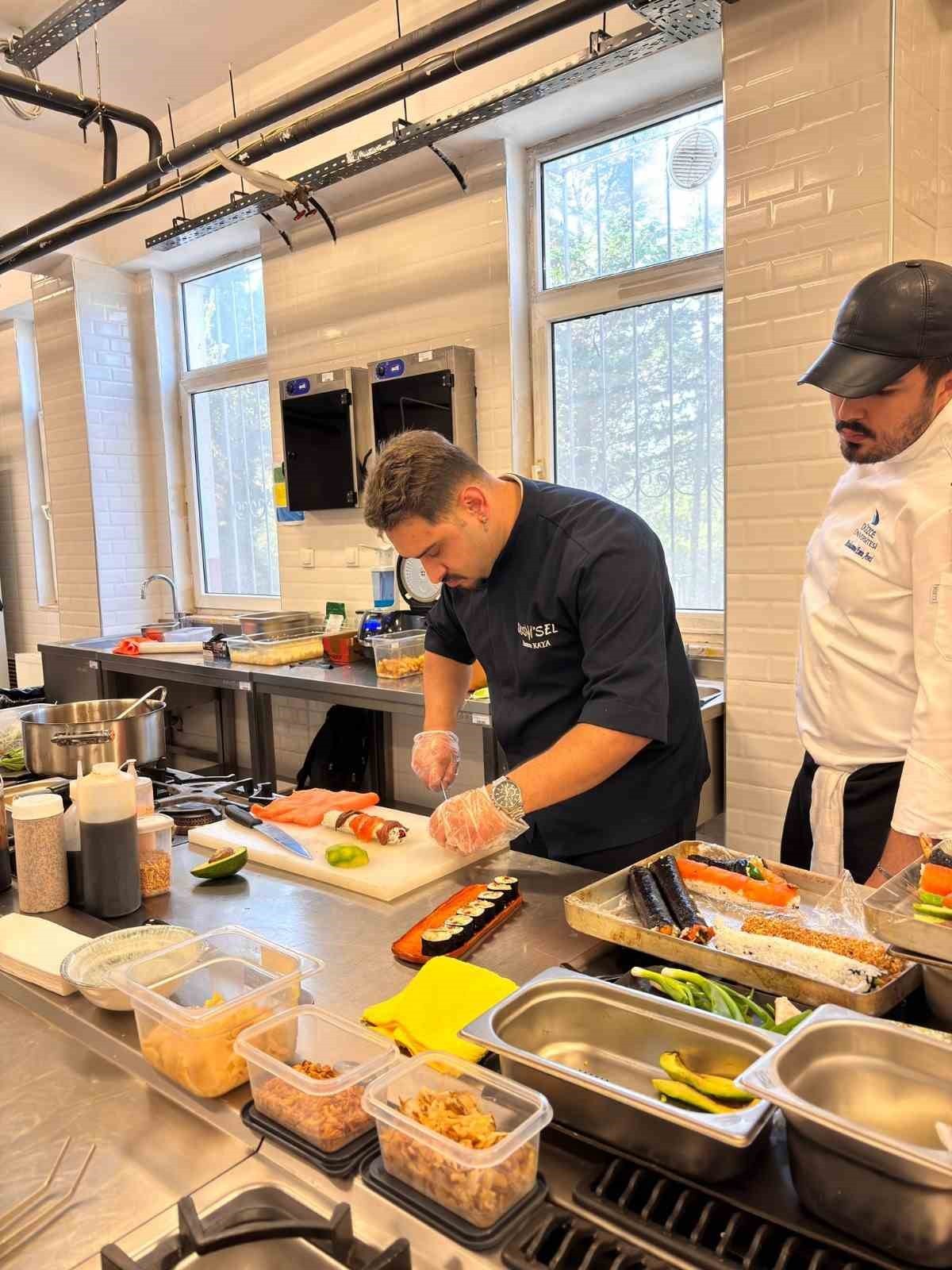 DÜZCE ÜNİVERSİTESİ GASTRONOMİ TOPLULUĞU İLE SUSHİSEL İŞ BİRLİĞİNDE, DÜNYA MUTFAKLARI VE SOĞUK...